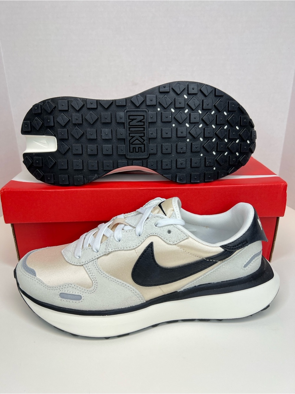 NIKE Phoenix Waffle Women's 9 Summit White/ Black/ Sandrift FD2196-100 New W/Box